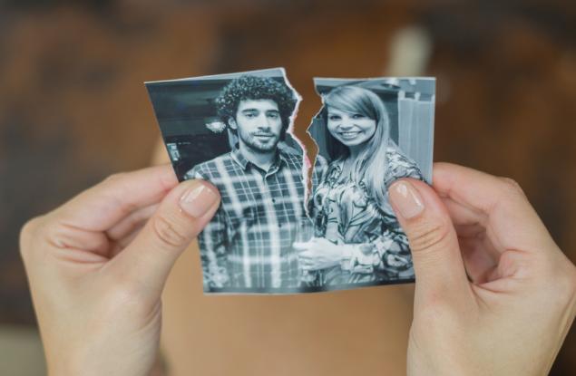 Ето защо не е добра идея да сте приятели с бившите си