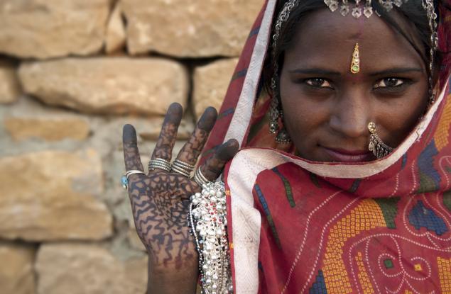 Изследване на племена отхвърли връзката между парите и щастието