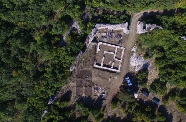 Започнаха разкопките в средновековния град и епископски център Лютица 