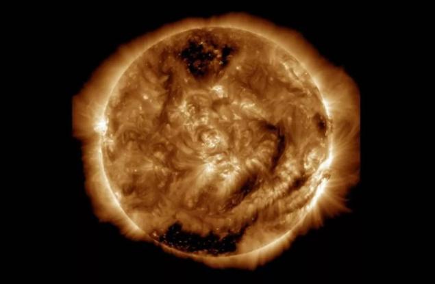 Въртящите се газове по повърхността на Слънцето го карат да пее