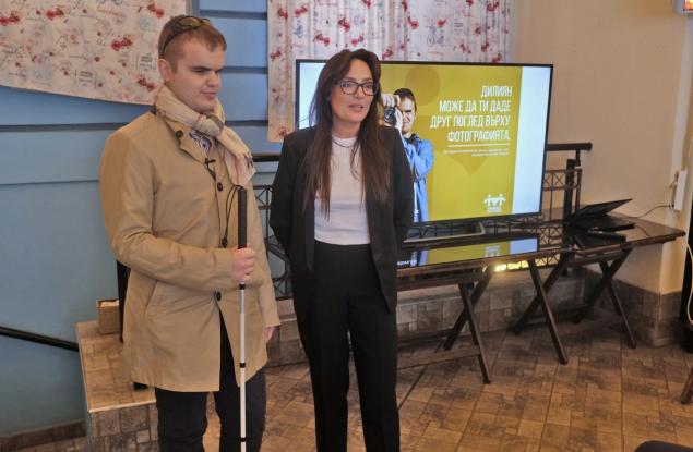 Първата среща на тъмно постави началото на широк обществен диалог, необходим за промяна в нагласите към хората с увреждания