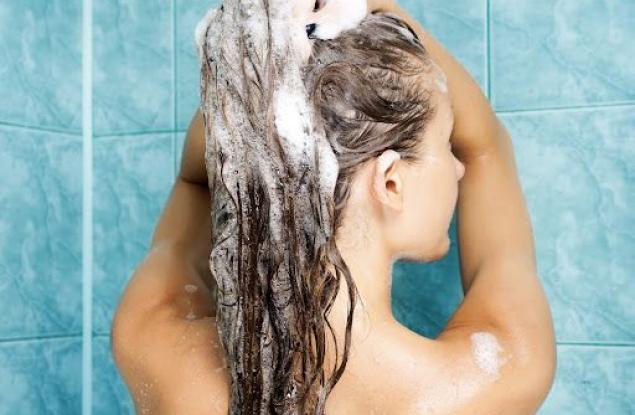 Какъв състав да търсим в почистващите продуктите за коса