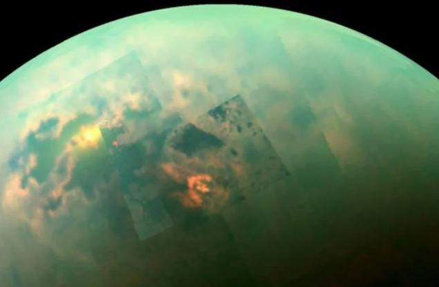 Откриха молекула на Титан, която може да обясни появата на живот на Земята