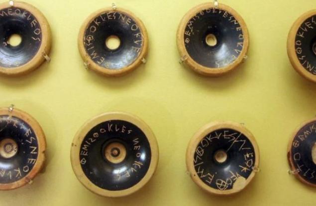 Ето какво са използвали хората, преди тоалетната хартия да бъде изобретена