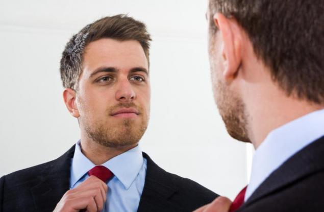 Мъжете или жените са по-нарцистични?