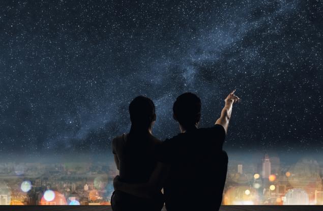 Инфографика: Каква е тази светлина в небето