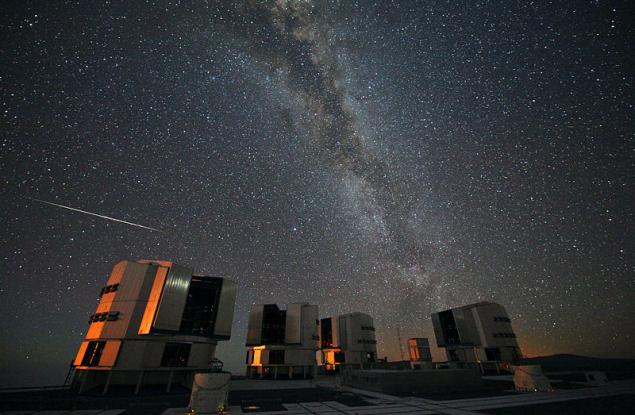 Видео: Красотата на небето (кадри от обсерваторията на връх Паранал в Чили)