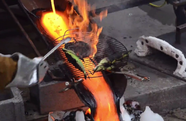 Вижте как се прави барбекю на лава