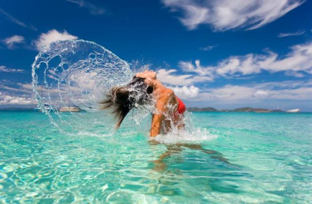 Гигантска мокра кърпичка заменя душа