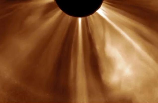 Откриха невиждани досега структури по слънчевата корона