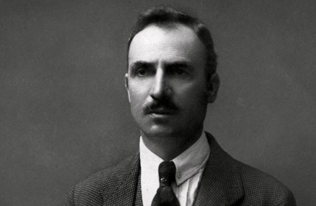 Елин Пелин: Живеем като червеите в дървото, всеки гризе и си прави път според силите си