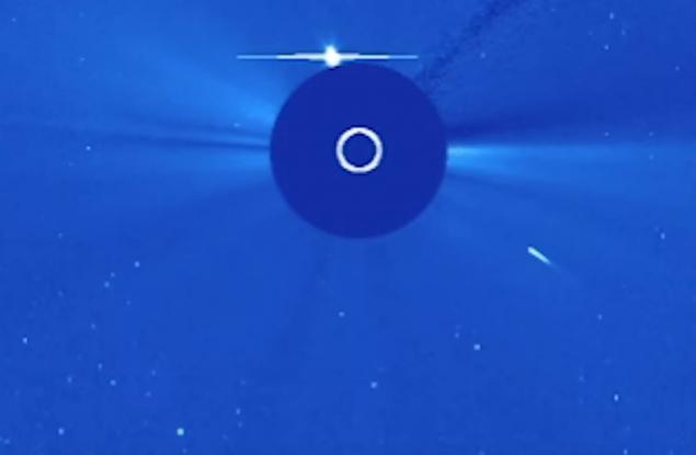 SOHO засне смъртта на комета (видео)