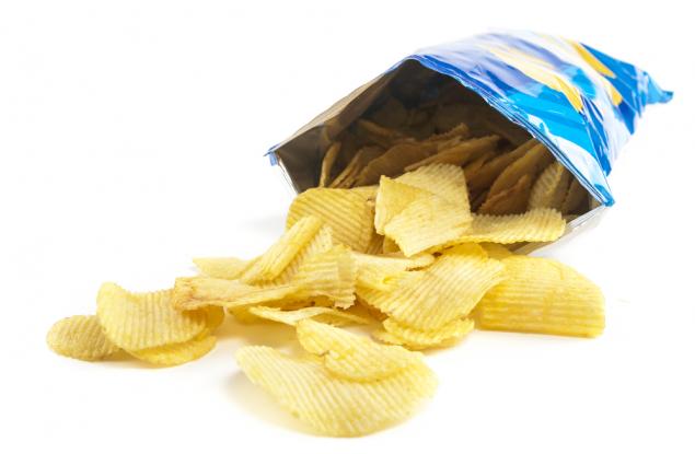 Австралийски студенти създадоха пречиствател на вода от опаковка на чипс