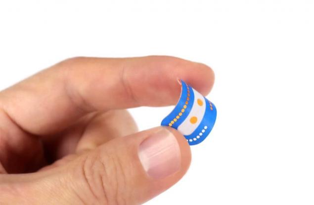 Представиха първия в света носим микрофлуиден сензор за измерване на pH нивата на кожата