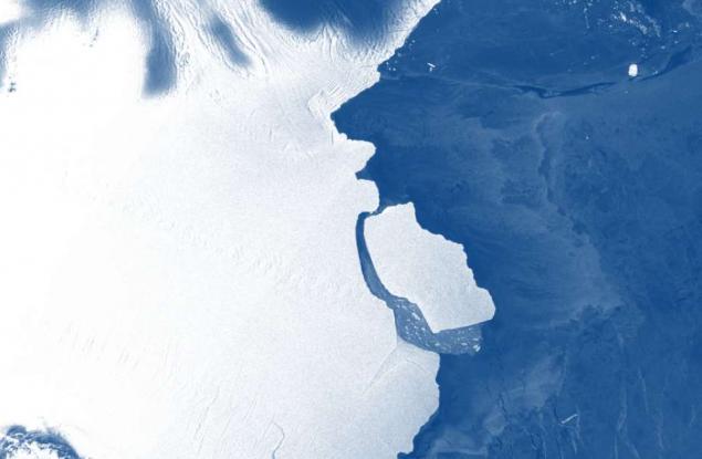 Айсберг, тежащ 315 млрд. тона, се откъсна от източна Антарктика