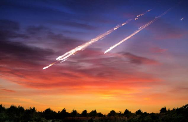 Експерти: Мистериозните огнени топки, които „заваляха“ над Чили, не са били метеорити