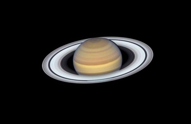 Откриха 20 нови спътника на Сатурн