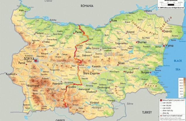 Авантюрист прекосява България с каяк, велосипед и пеша