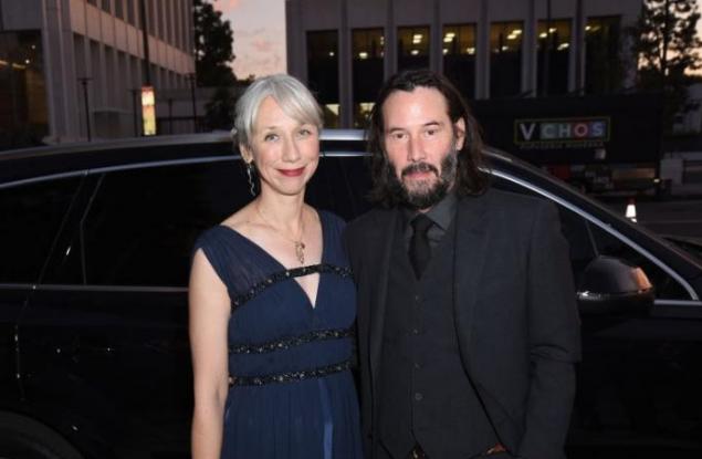 Киану Рийвс, най-милият човек в Холивуд, показа приятелката си за първи път