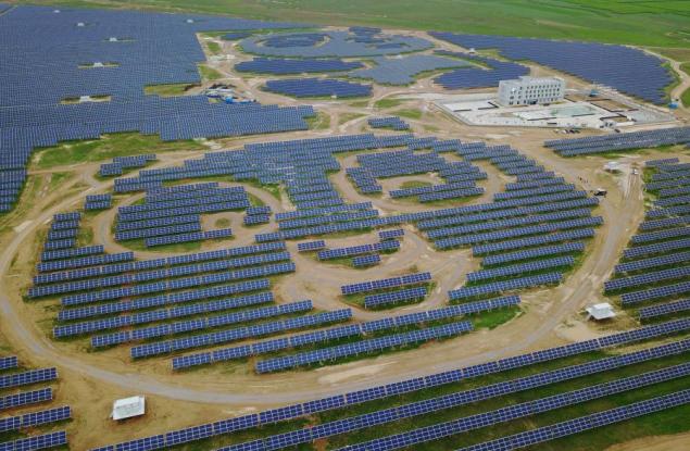 Тази слънчева електроцентрала е с формата на гигантска панда