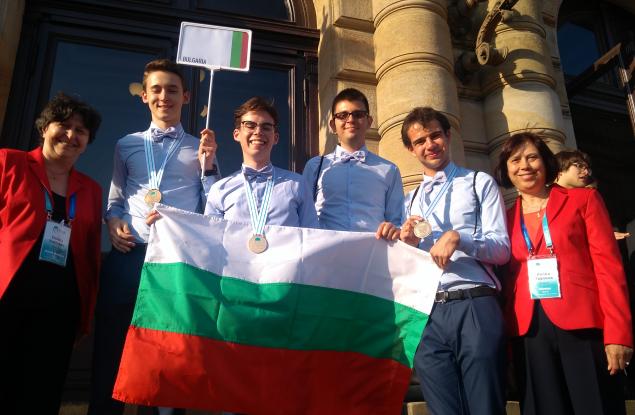 Злато сребро и бронз донесоха състезателите по химия от юбилейната Международна олимпиада