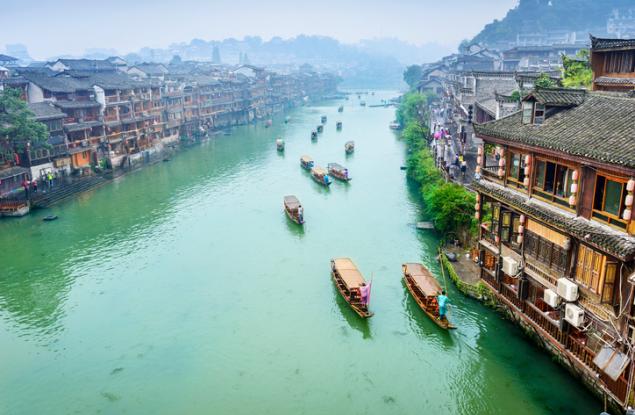 9 от най-красивите градчета в Китай