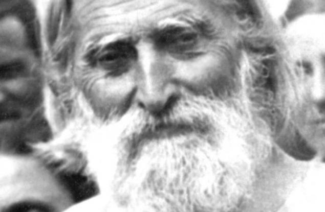 Петър Дънов за Сократ