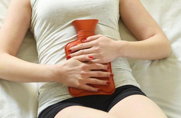 Учени най-накрая разбраха защо менструалните болки са толкова неприятни
