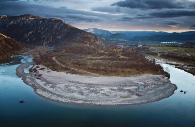 Над 375 хиляди европейци подкрепиха искането за силен закон за водите