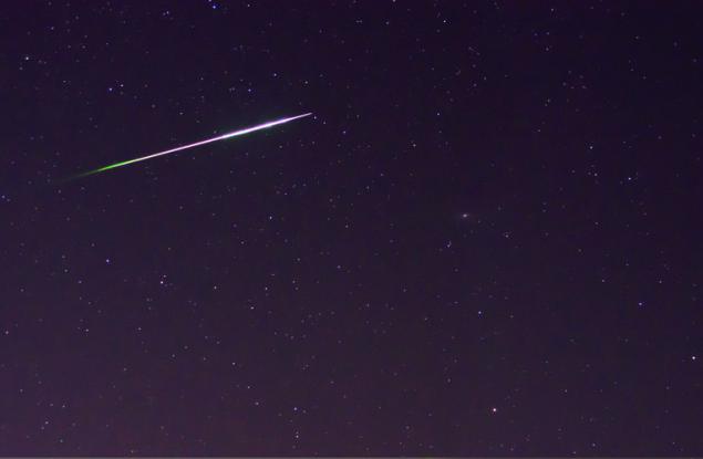 Звездно шоу тази вечер: Последният за годината метеорен поток е във вихъра си