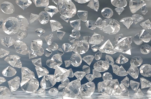 На Нептун валят диаманти