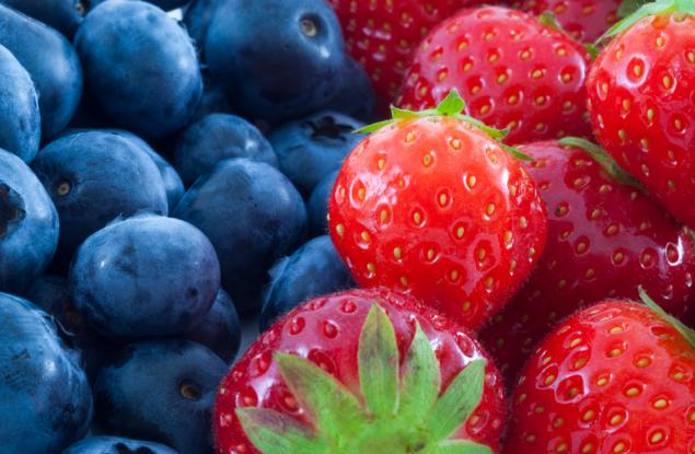 Ягоди и боровинки включват "мозъчен чистач"