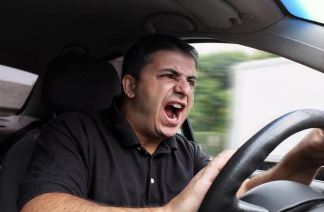 Избухливите хора не са твърде умни