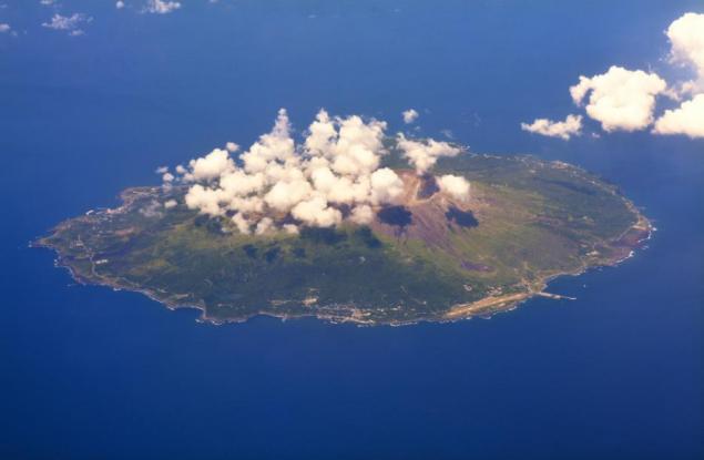Вулканичният остров от Полинезия, който се появи преди 3 години, е обречен