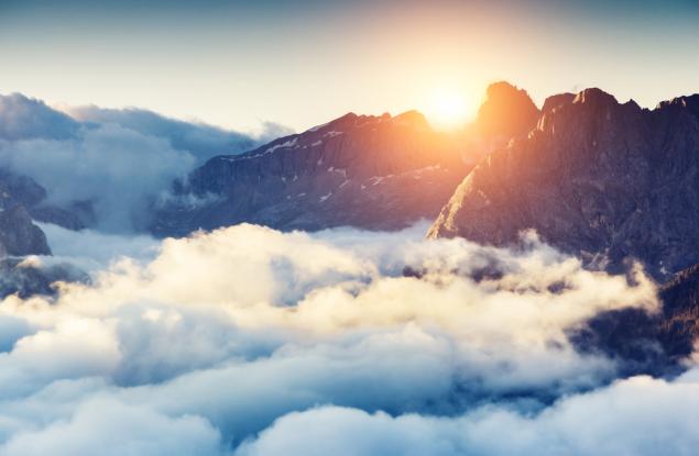 Видео: Поглед над облаците