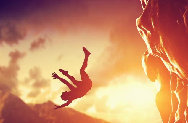 Защо потрепваме миг преди да заспим?