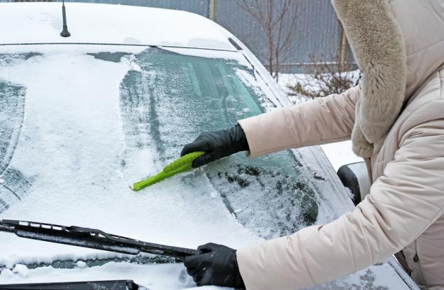 15 трика, които ще улеснят живота на шофьорите през зимата