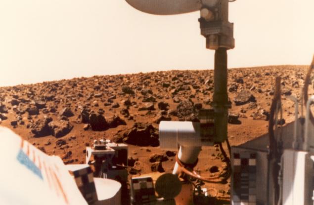 Учени смятат, че данните от експедицията на НАСА до Марс през 1976 трябва да бъдат преразгледани за следи от живот