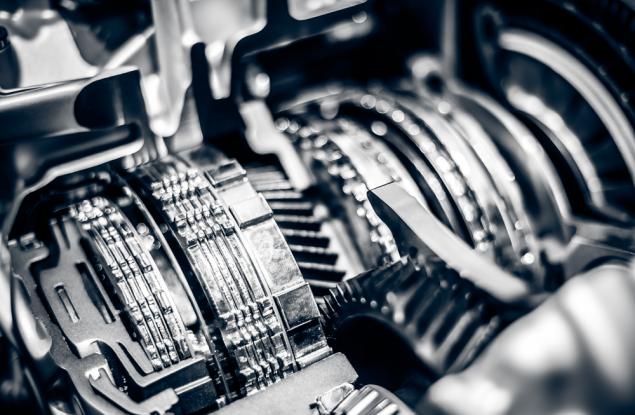 Видео: Как наистина работи двигателят с вътрешно горене?