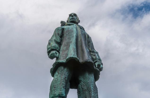 7 март 1912 г. - Руал Амундсен официално съобщава, че неговата експедиция е достигнала Южния полюс