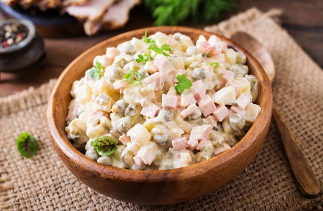 Какво съдържат готовите салати?