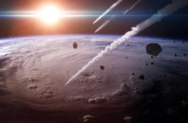 Каква е разликата между астероид, метеор и метеорит?