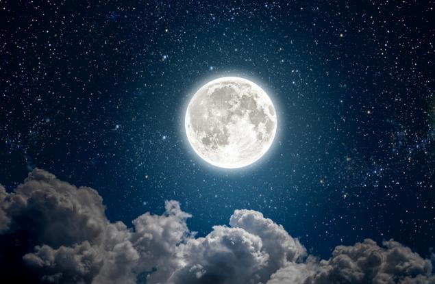 Древната Луна била огромен воден резервоар