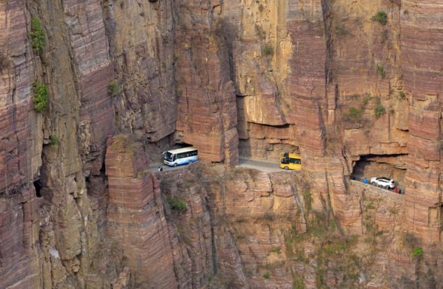 14 от най-опасните пътища по света ще ви оставят без дъх