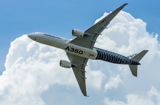 Защо самолетите имат дупка в опашката си?