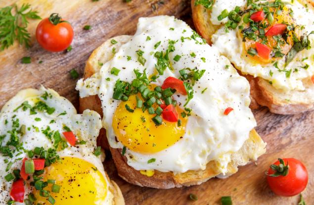 Закуската, богата на протеини, намалява глада през деня