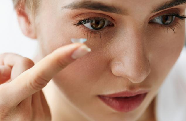 Създадоха умни контактни лещи, които следят здравето на очите ни