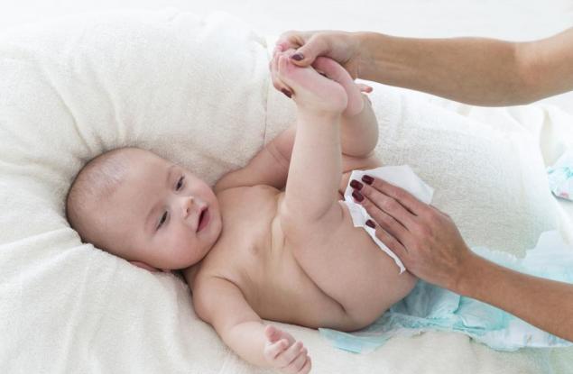 Влажните кърпички отключват и хранителни алергии при децата 