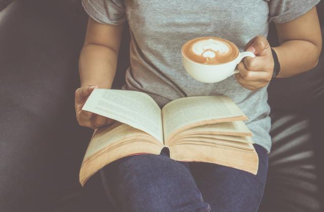 Първи изречения, които ще те накарат да прочетеш цялата книга