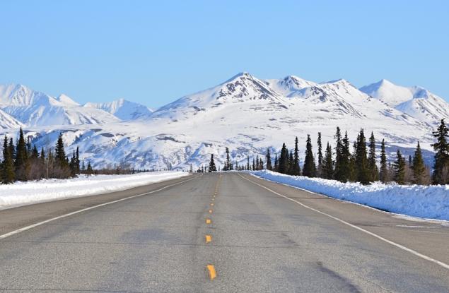 Стара магистрала през северна Аляска, дълга 2400 км